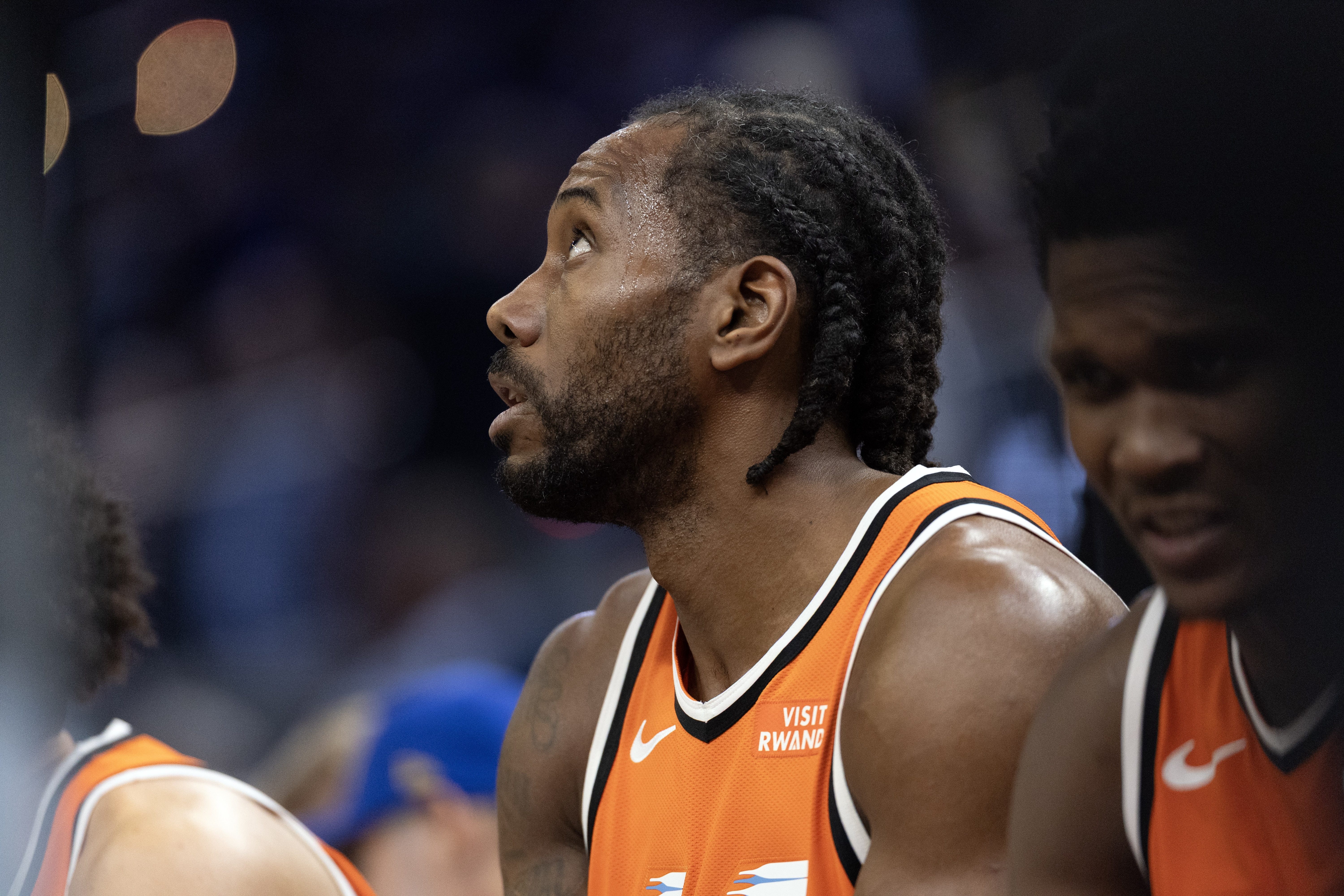 开云体育首页-被打服！狼记：联盟现在还有谁比伦纳德打得更好吗？他简直是机器